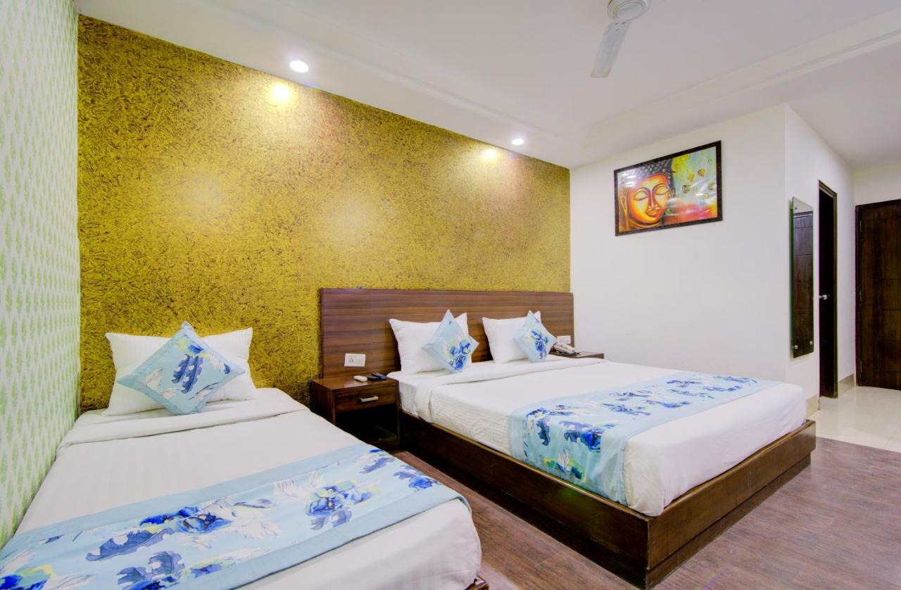 Airport Hotel Daya Capitol Нью-Делі Екстер'єр фото